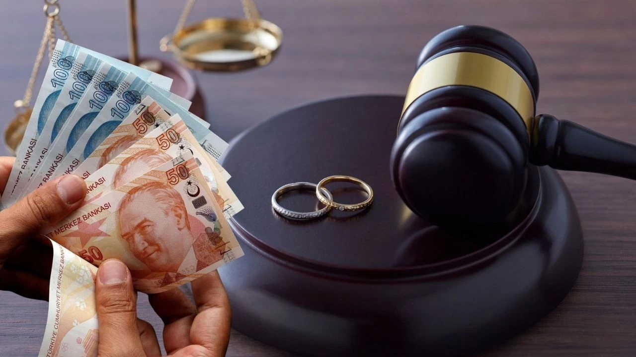 Anayasa Mahkemesi'nden s&uuml;resiz nafaka kararı: 'S&uuml;resiz olarak' ibaresi iptal edildi