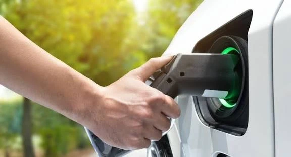 Elektrikli ara&ccedil;larda yeni vergi sistemi iddiasına yalanlama