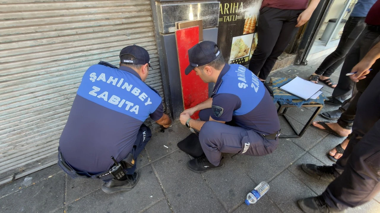 ŞAHİNBEY ZABITA EKİPLERİ VATANDAŞIN SAĞLIĞI İLE  OYNAYAN İŞ YERİNİ M&Uuml;H&Uuml;RLEDİ