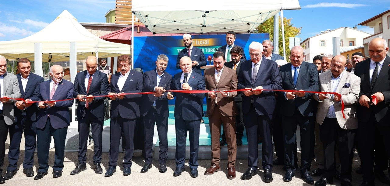 B&Uuml;Y&Uuml;KŞEHİR &Ccedil;AT&rsquo;TAKİ YATIRIMLARINI T&Ouml;RENLE HİZMETE A&Ccedil;TI