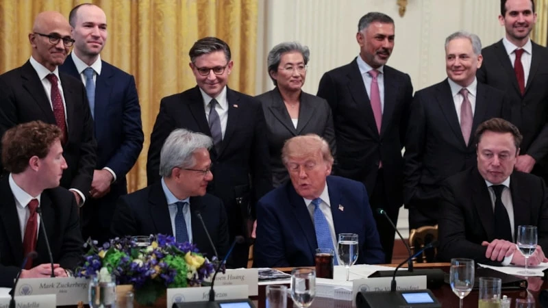 ABD Başkanı Trump yapay zeka terimini değiştiren kararnameyi imzaladı