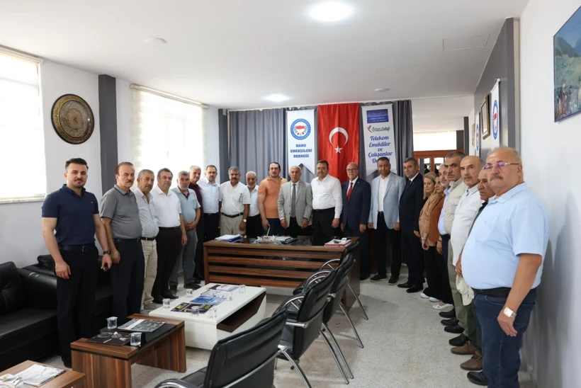 AK Parti Gaziantep İl Başkanı Fedaioğlu'ndan sivil toplum kuruluşlarına ziyaret: G&ouml;n&uuml;l k&ouml;pr&uuml;lerini g&uuml;&ccedil;lendirmeye devam edeceğiz