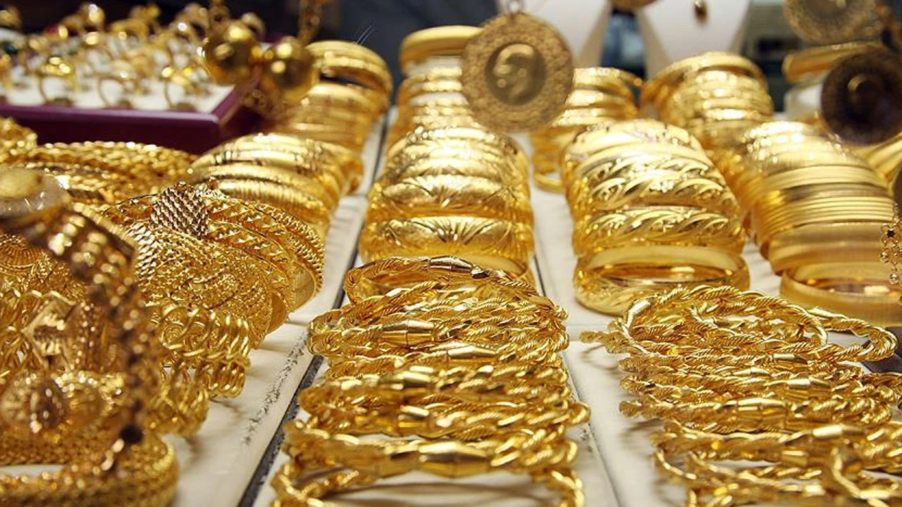 Altın fiyatları yeni haftaya y&uuml;kselişle başladı