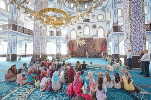 Başkan &Ouml;zdemir&rsquo;den Yaz Kur&rsquo;an Kursu &ouml;ğrencilerine ziyaret