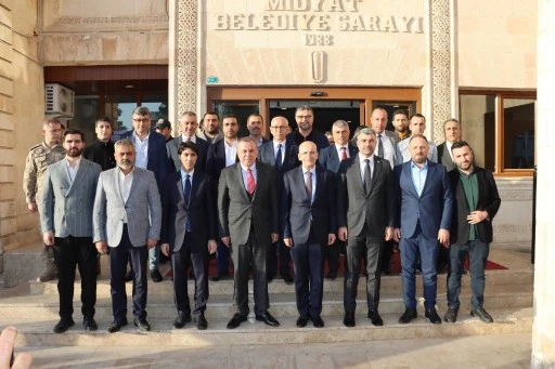 Hazine ve Maliye Bakanı Şimşek, Midyat'ı Ziyaret Etti