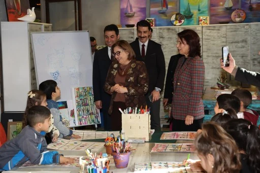 BAŞKAN ŞAHİN’DEN YARIYIL TATİLİ ATÖLYELERİNE ZİYARET