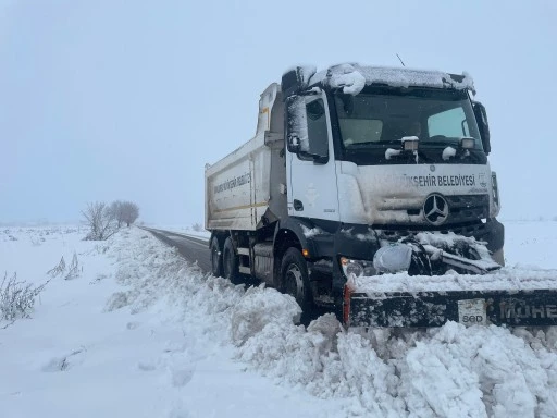 B&Uuml;Y&Uuml;KŞEHİR BELEDİYESİ ULAŞIMI AKSATMADI
