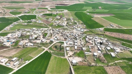 ŞANLIURFA BÜYÜKŞEHİR’DEN KIRSALDA KONFORLU ULAŞIM İÇİN YOĞUN MESAİ