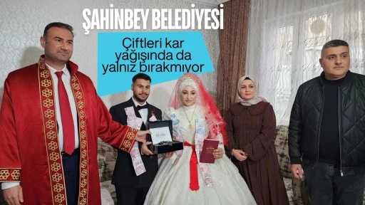 ŞAHİNBEY BELEDİYESİ &Ccedil;İFTLERİ KAR YAĞIŞINDA DA YALNIZ BIRAKMADI