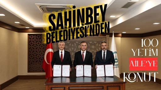 Şahinbey Belediyesi daha önce 100 yetim aile için yaptığı konutlara ek olarak Mavikent Mahallesi’ne yaptığı 100 konutun Şahinbey Kaymakamlığına devri için protokol imzaladı.