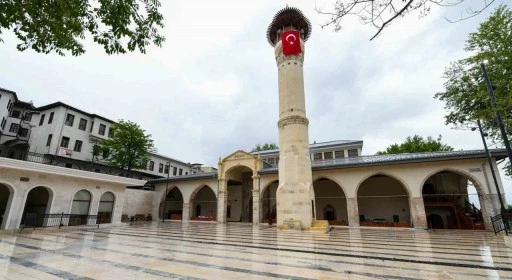Tarihi Ulu Camii, Cumhurbaşkanı Erdoğan&rsquo;ın Canlı Bağlantıyla Katıldığı T&ouml;renle İbadete A&ccedil;ıldı